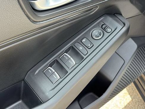 Used 2025 Honda Accord LX image 9