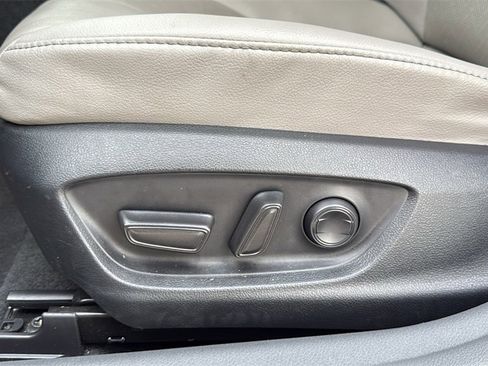 Used 2023 Toyota Camry XLE image 13