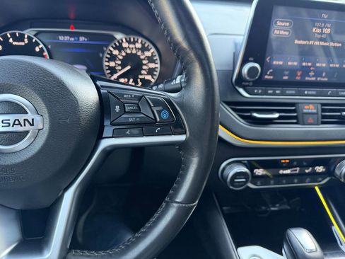 Used 2020 Nissan Altima 2.5 SV image 29