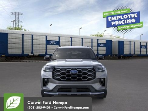 New 2026 Ford Explorer Platinum AWD/4WD image 7
