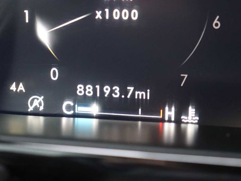 Used 2019 Lincoln Navigator Premiere image 11