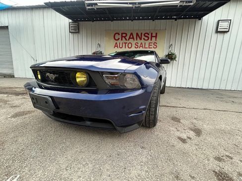 Used 2012 Ford Mustang GT RWD image 32