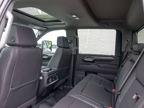 New 2026 Chevrolet Silverado 3500 LTZ w/ LTZ Plus Package AWD/4WD image 19