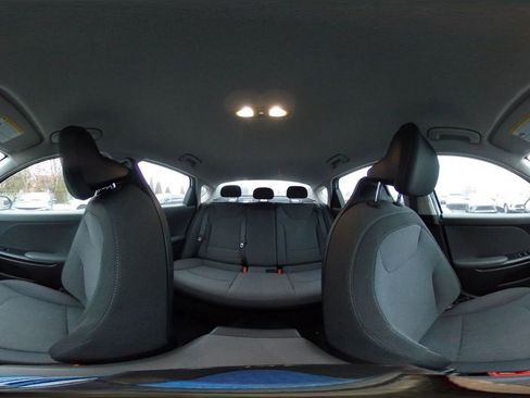 Used 2025 Kia K4 LXS image 42