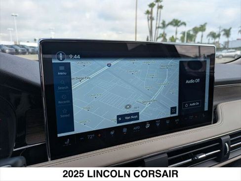 New 2025 Lincoln Corsair Reserve image 9