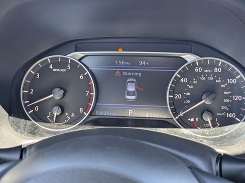 Used 2024 Nissan Altima 2.5 SV FWD image 24