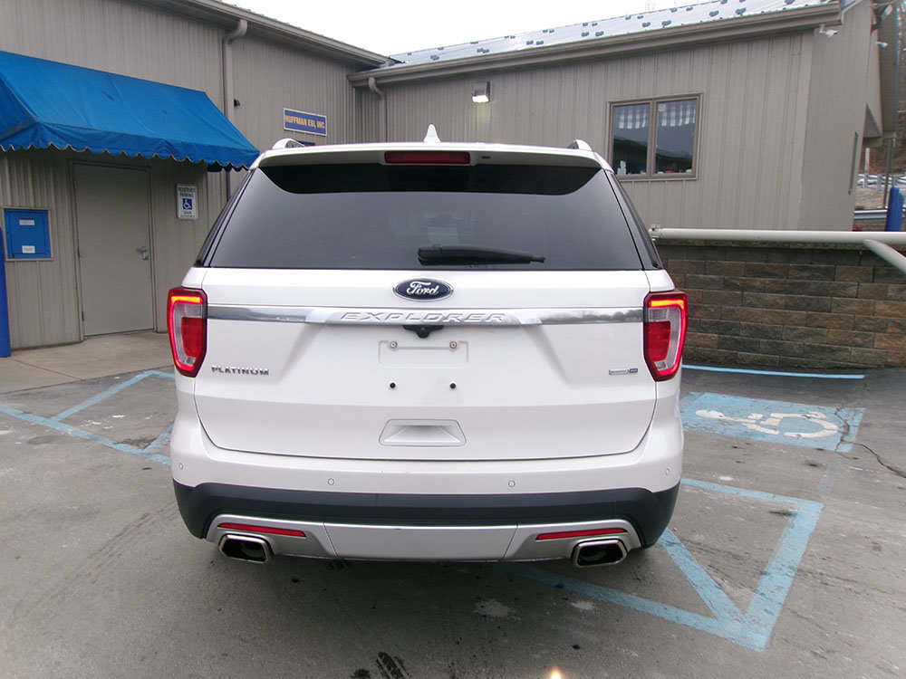 Used 2017 Ford Explorer Platinum AWD/4WD image 5