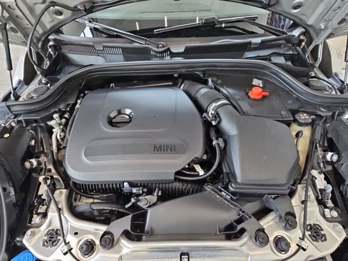 Certified 2025 MINI Cooper S image 32