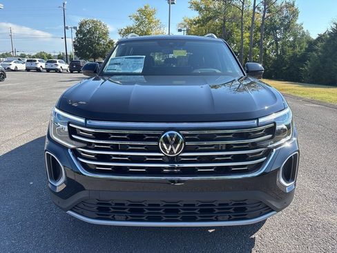 New 2026 Volkswagen Atlas SEL image 2