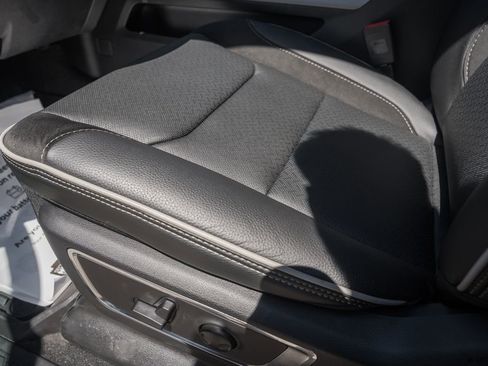 New 2026 RAM 1500 Laramie AWD/4WD image 41