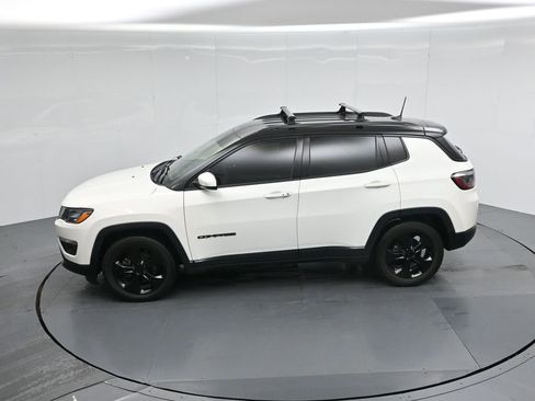 Used 2020 Jeep Compass Latitude image 41