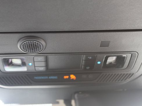 New 2025 Ford Bronco Outer Banks image 40