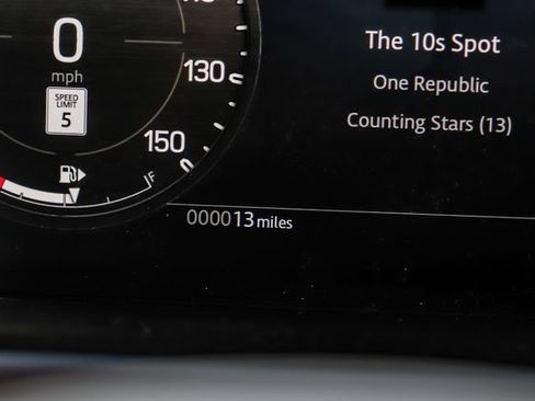 New 2026 Land Rover Defender 110 X-Dynamic SE AWD/4WD image 24