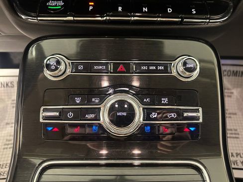 Used 2022 Lincoln Nautilus Reserve AWD/4WD image 33