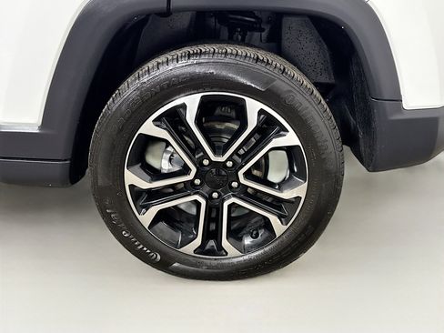 Used 2023 Jeep Compass Limited image 27