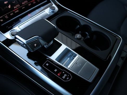 New 2026 Audi Q8 Premium Plus image 9