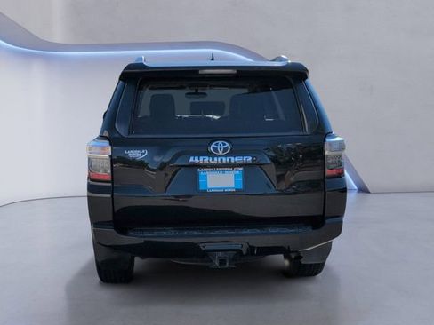 Used 2017 Toyota 4Runner SR5 Premium RWD image 8