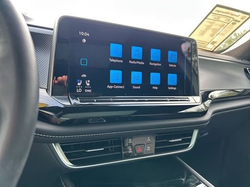 Used 2025 Volkswagen Atlas Cross Sport SEL image 26