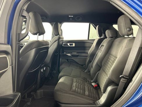 Used 2020 Ford Explorer XLT w/ Comfort Package AWD/4WD image 35