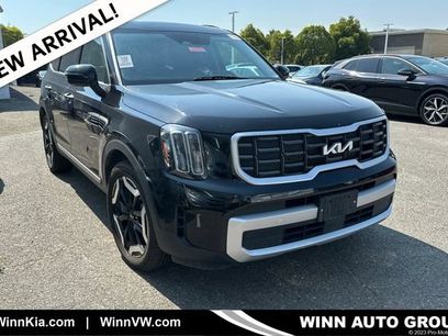 Certified 2025 Kia Telluride S