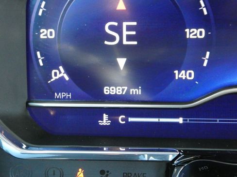 Certified 2025 Chevrolet Silverado 1500 LT image 33