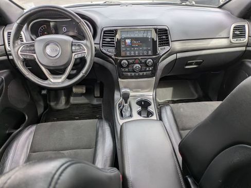 Used 2021 Jeep Grand Cherokee Laredo X image 23