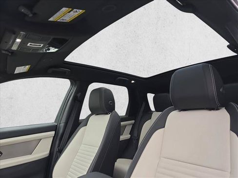 New 2026 Land Rover Discovery Sport Landmark AWD/4WD image 30