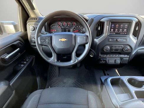 Used 2024 Chevrolet Silverado 2500 Custom w/ Custom Convenience Package image 12