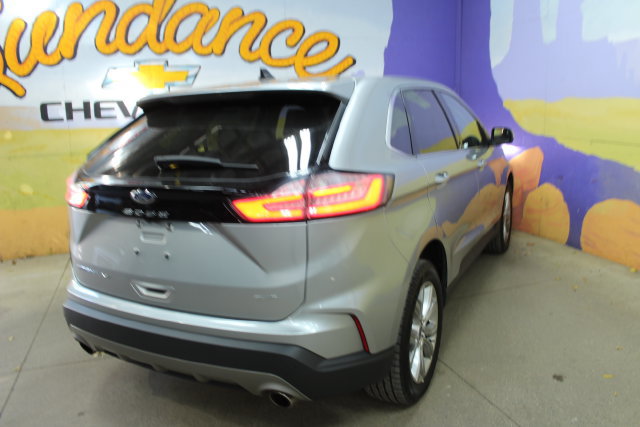 Used 2022 Ford Edge Titanium w/ Equipment Group 301A AWD/4WD image 8