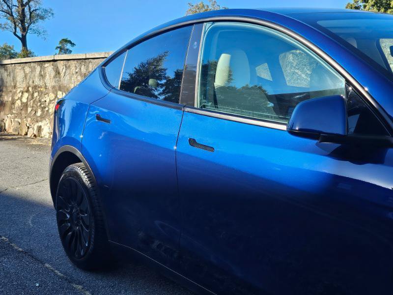 Used 2023 Tesla Model Y Long Range AWD/4WD image 20