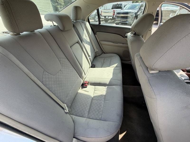 Used 2012 Ford Fusion SE FWD image 15