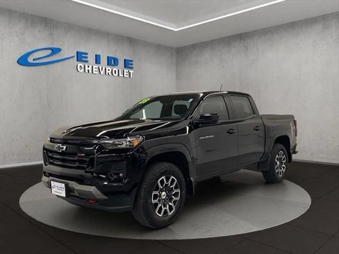 Used 2023 Chevrolet Colorado Z71 w/ Z71 Convenience Package 2 AWD/4WD image 10