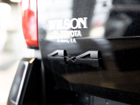 Used 2024 Toyota Tacoma TRD Off-Road w/ TRD Off Road Upgrade Package AWD/4WD image 7