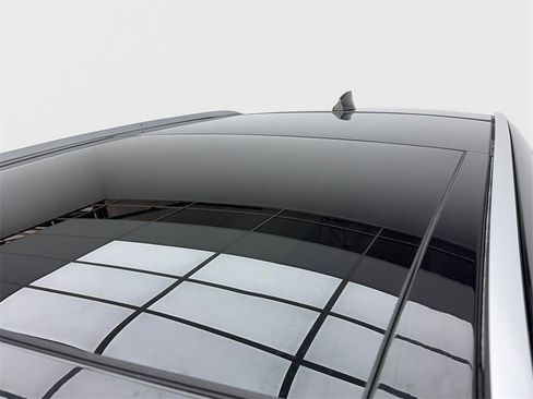 Used 2023 Jaguar F-PACE S image 13