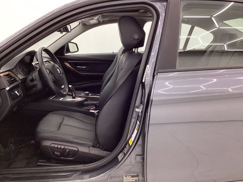 Used 2014 BMW 320i xDrive Sedan image 16