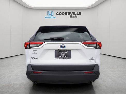 Used 2024 Toyota RAV4 LE AWD/4WD image 6