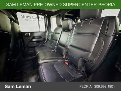 Used 2020 Jeep Wrangler Unlimited Sahara image 23