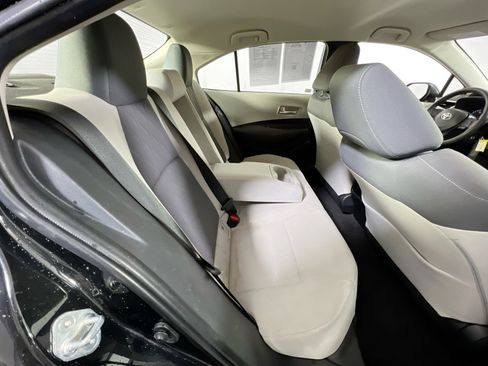 Used 2020 Toyota Corolla LE image 24