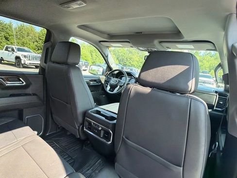 Used 2024 GMC Sierra 1500 SLT AWD/4WD image 36