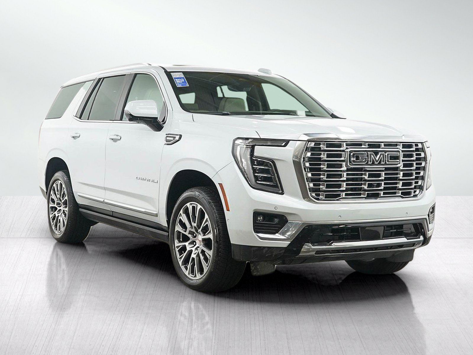 Used 2026 GMC Yukon Denali w/ Denali Reserve Package AWD/4WD image 7