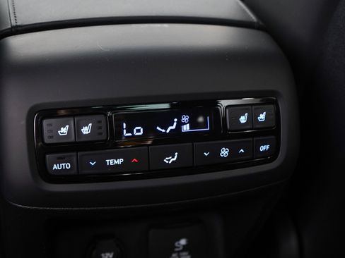 Used 2022 Hyundai Palisade Calligraphy AWD/4WD image 17
