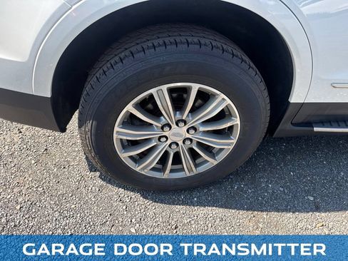 Used 2017 Cadillac XT5 Luxury AWD/4WD image 22