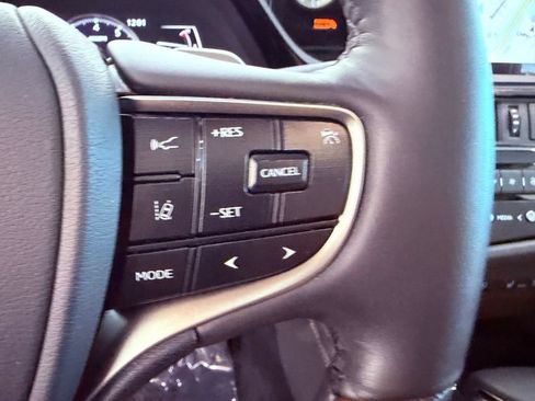 Certified 2024 Lexus ES 350 w/ Technology Package FWD image 23