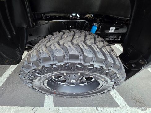 Used 2016 Toyota Tacoma TRD Off-Road w/ Premium & Technology Package image 54