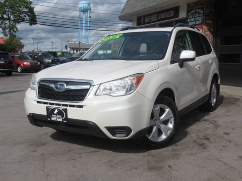Used 2015 Subaru Forester 2.5i Premium w/ All-Weather Package AWD/4WD image 28