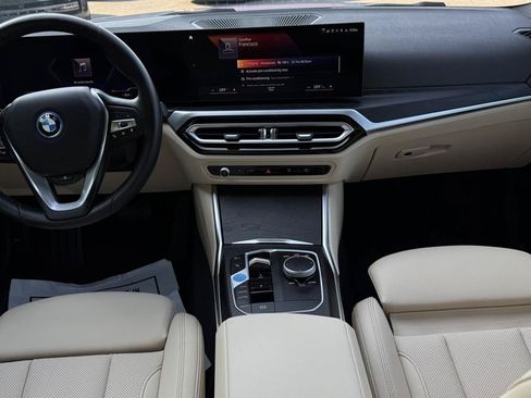 Used 2023 BMW i4 eDrive35 w/ Premium Package RWD image 38