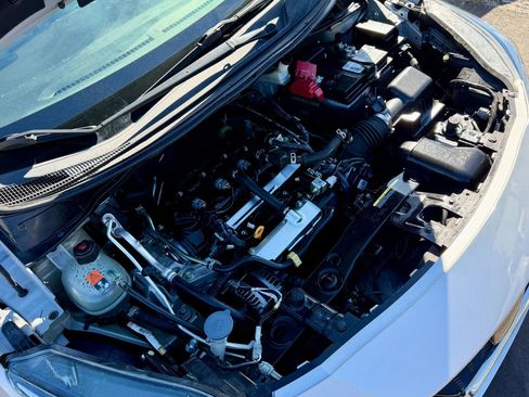 Used 2021 Nissan Versa SV image 27