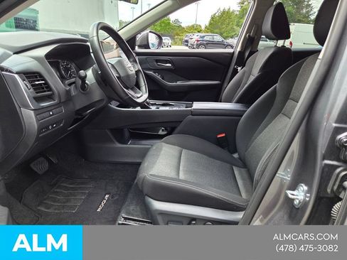 Used 2025 Nissan Rogue SV FWD image 5
