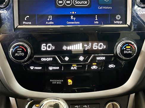 Used 2023 Nissan Murano SV w/ SV Midnight Edition Package image 13