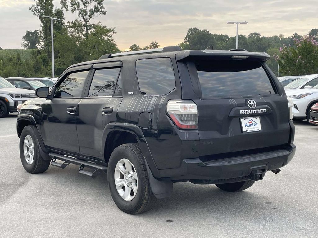 Used 2023 Toyota 4Runner SR5 AWD/4WD image 25
